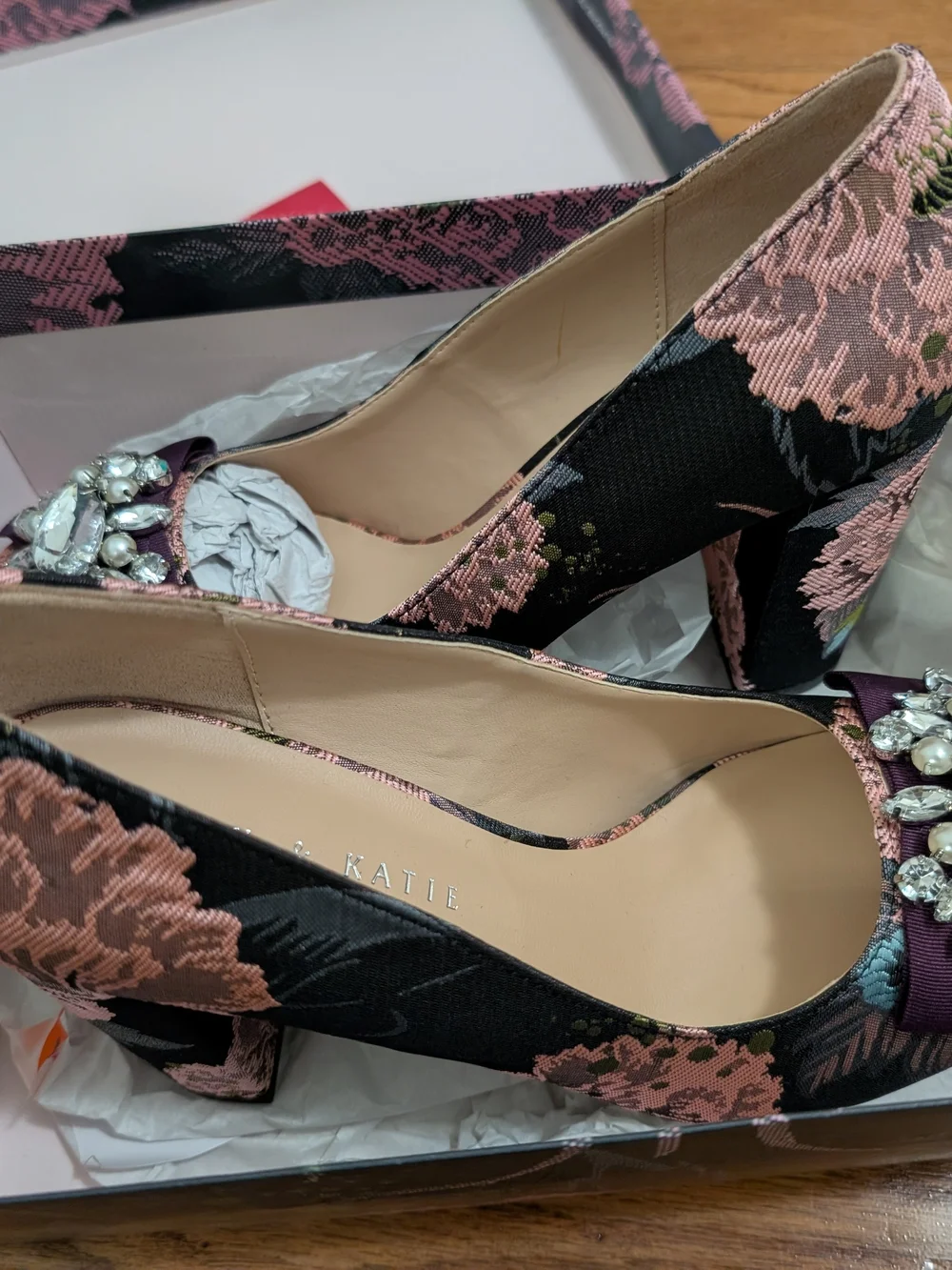 Kelly & Katie Women Shoes